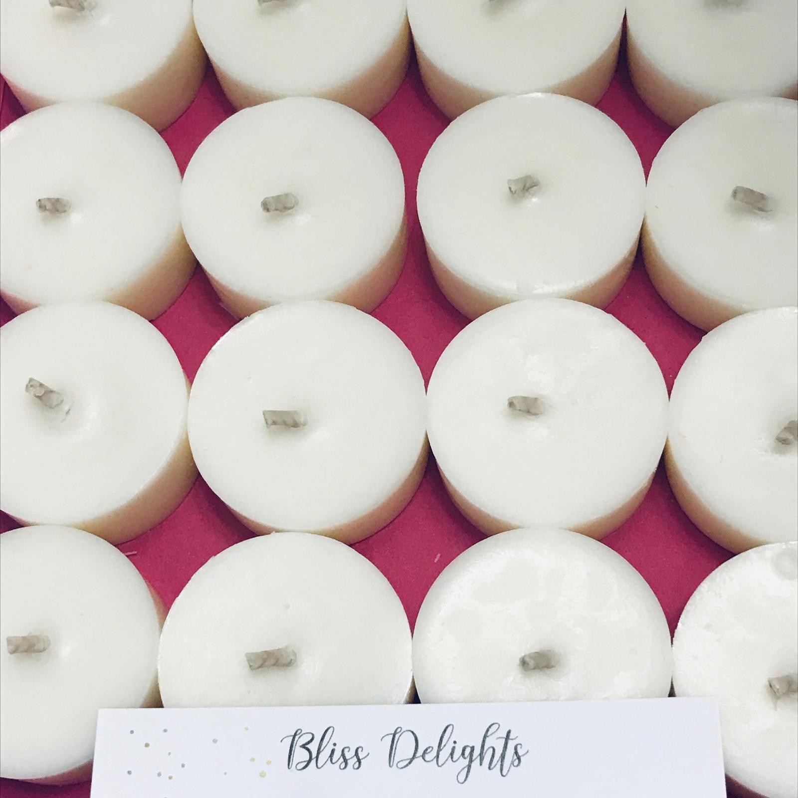 12 Unscented Soy Tealights