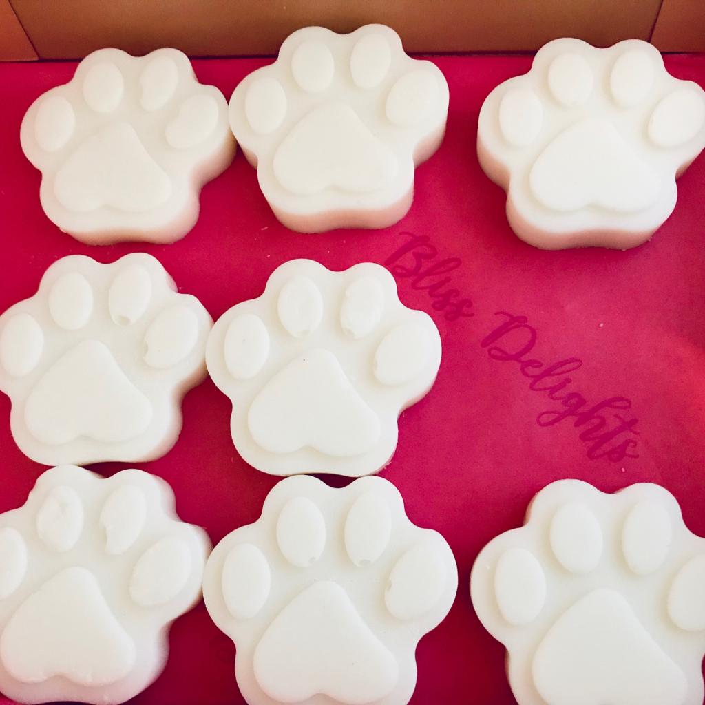 Bliss Delights Animal Friendly Paw Print  12 Christmas Paws Box Wax Melts in Essential Oils.